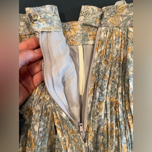 Vintage Pleated Lace Floral Midi Skirt - Picture 13 of 13